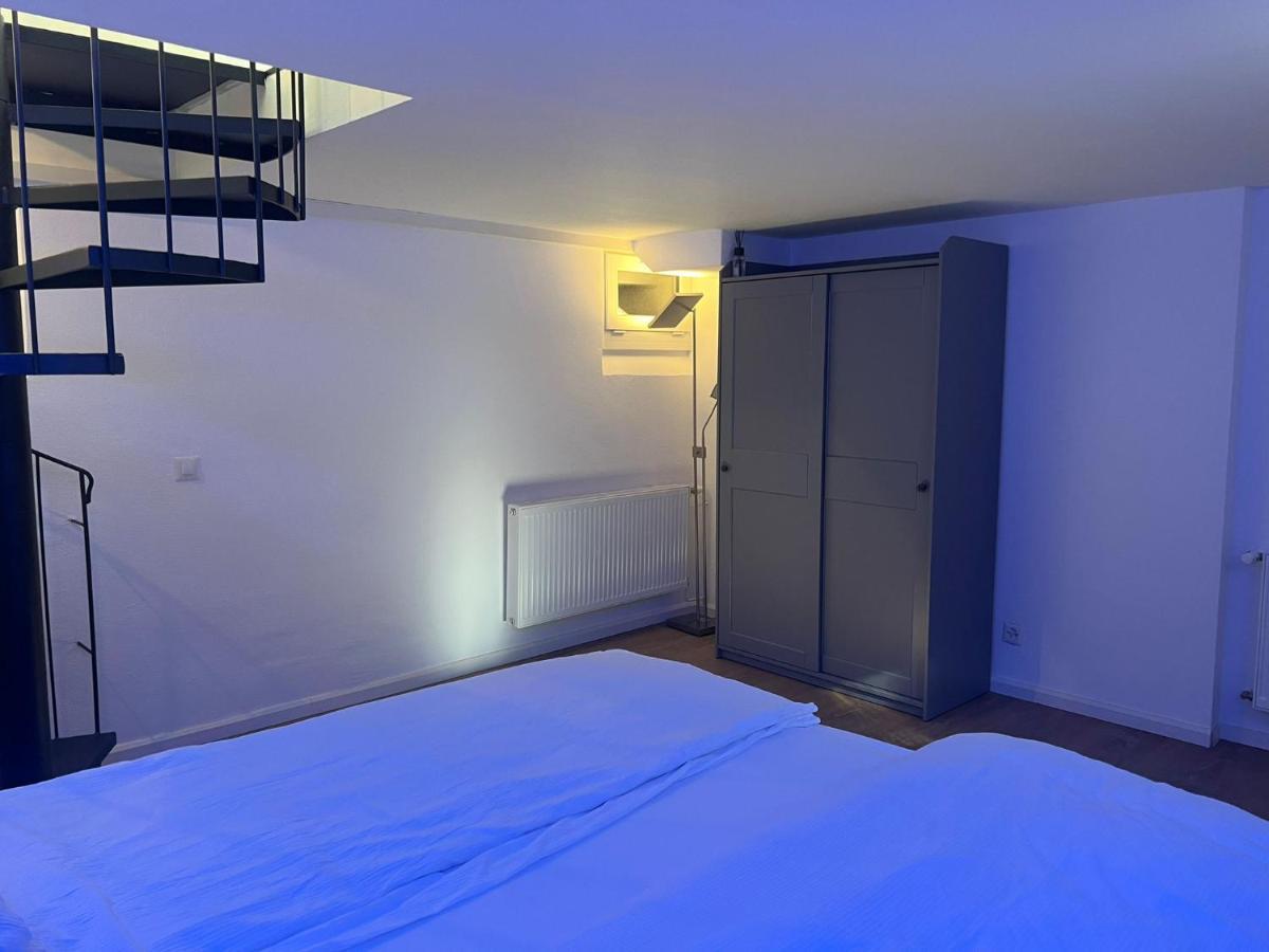 House On Historic City Wall - Freihofapartments บรุกก์ ภายนอก รูปภาพ